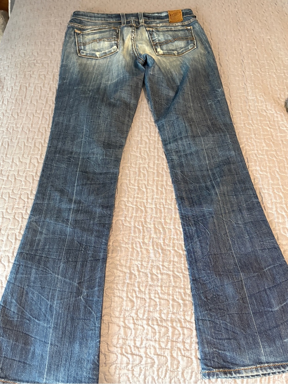 Lucky Brand Legend Boot Jeans Women’s 4/27 Bootcut Medium Wash Distressed - Picture 2 of 10